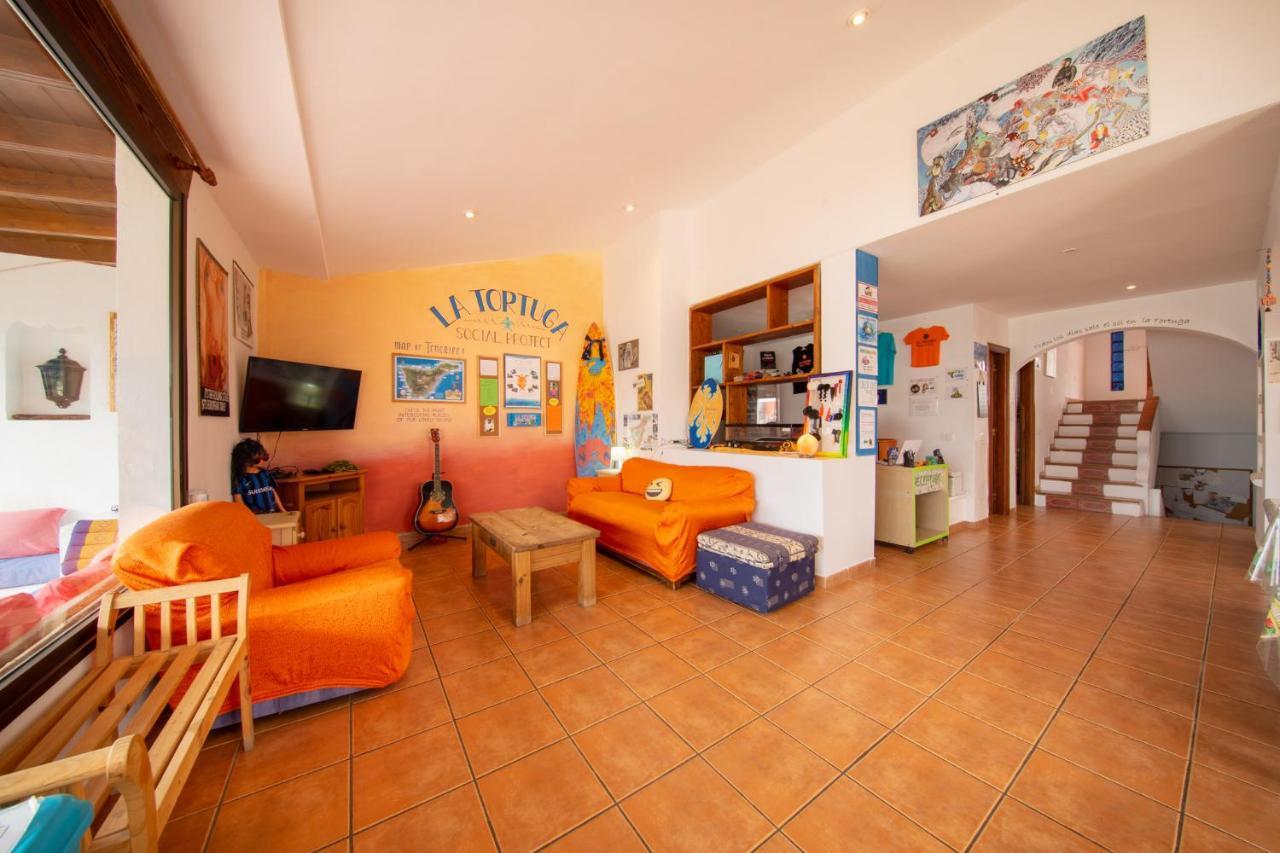 La Tortuga Hostel Адехе Экстерьер фото