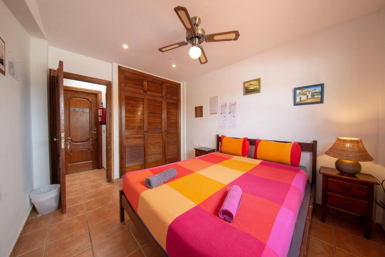 La Tortuga Hostel Адехе Экстерьер фото