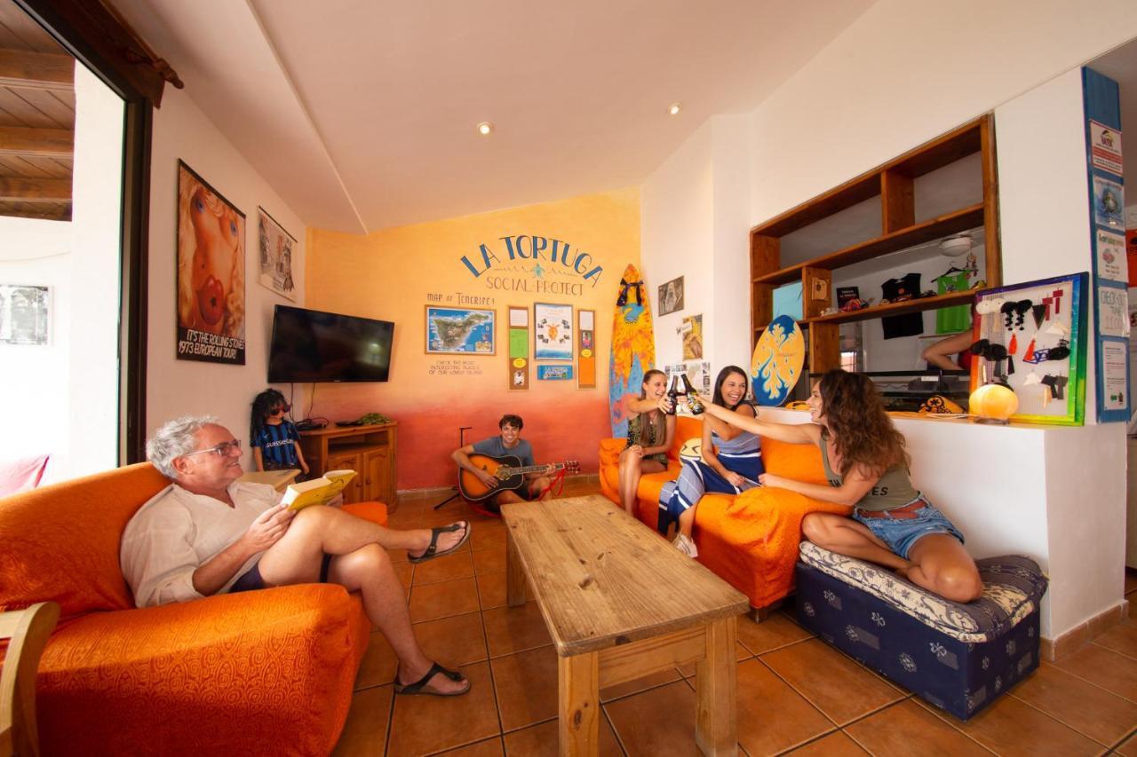 La Tortuga Hostel Адехе Экстерьер фото