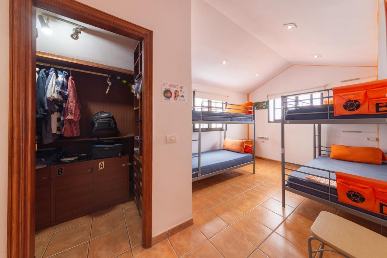 La Tortuga Hostel Адехе Экстерьер фото